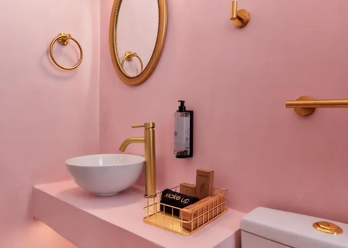 Aphrodite Luxury Rooms