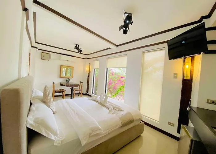 Castle View Hotel Resort