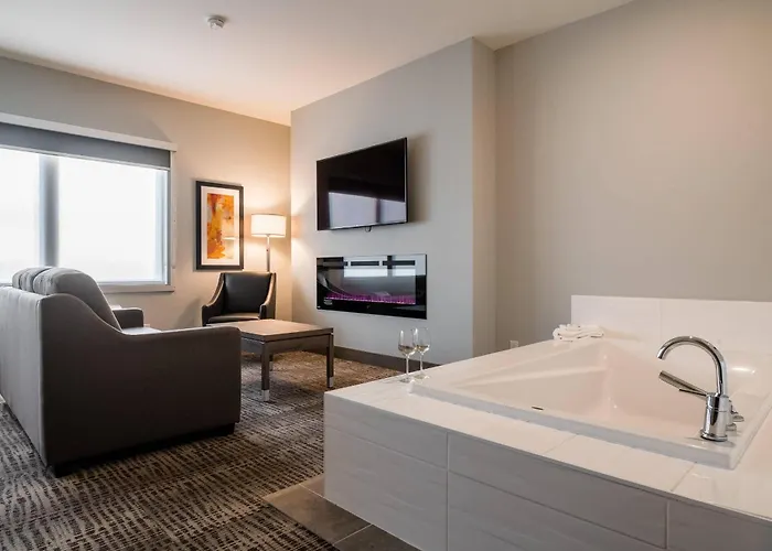Amsterdam Inn & Suites Grand Falls, An Ascend Collection Hotel