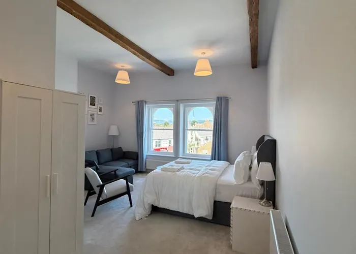 Nova Rooms