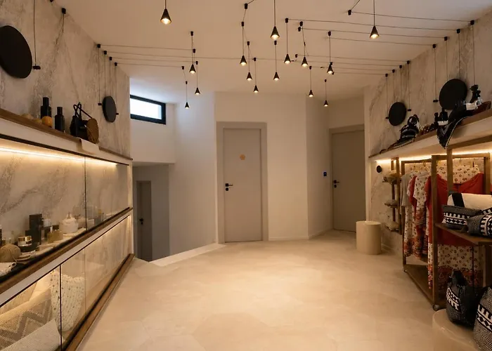 Naim Boutique Hotel