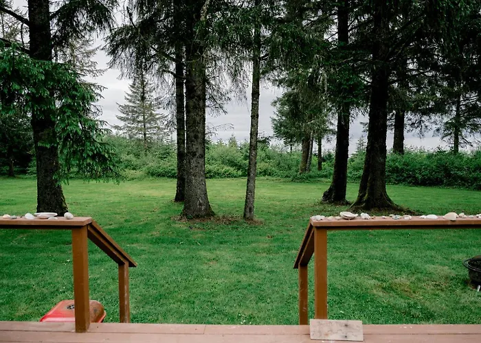 Beach Cabin Pet-Friendly Near Forks & Sekiu