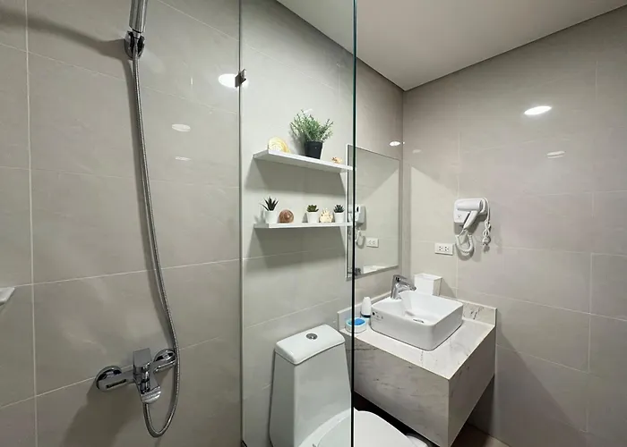 Ocean Garden Villas 7Th Floor - Road Side