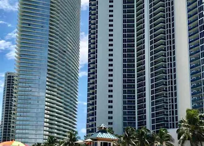 Aventura Beach Club