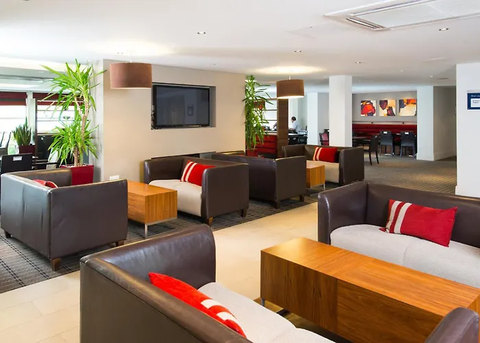 Holiday Inn Express Milton Keynes By Ihg