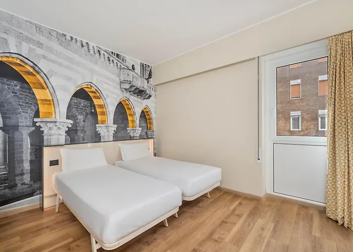 B&B Hotel Como City Center