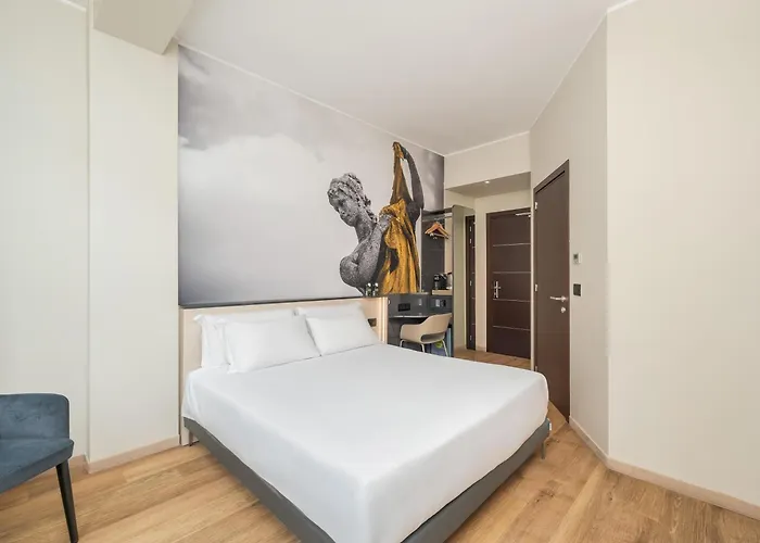 B&B Hotel Como City Center