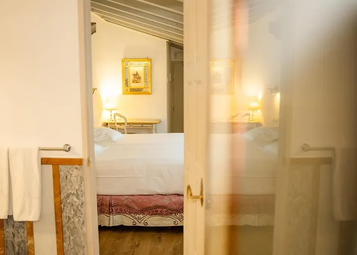Las Casas De La Juderia De Cordoba