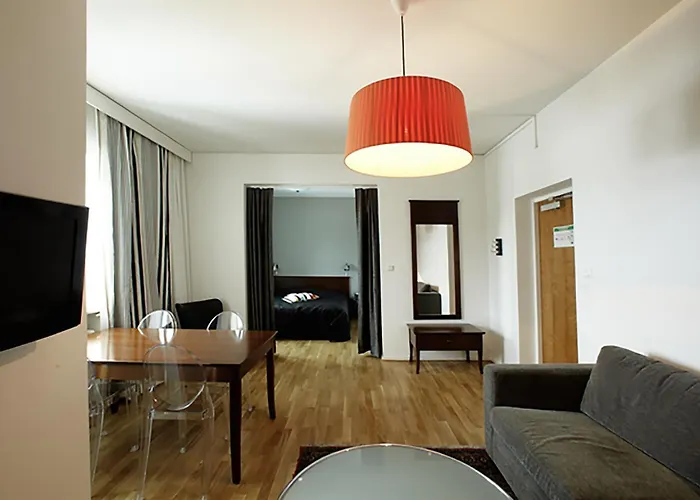 Hotell Aston