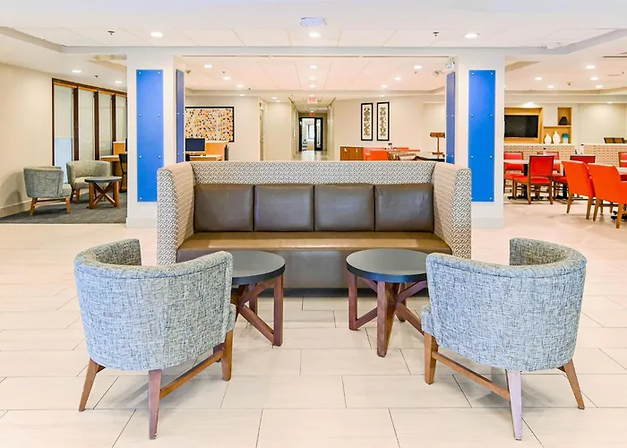 Holiday Inn Express Richmond Airport By Ihg