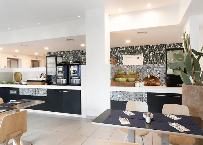 Holiday Inn - Marseille Airport By Ihg