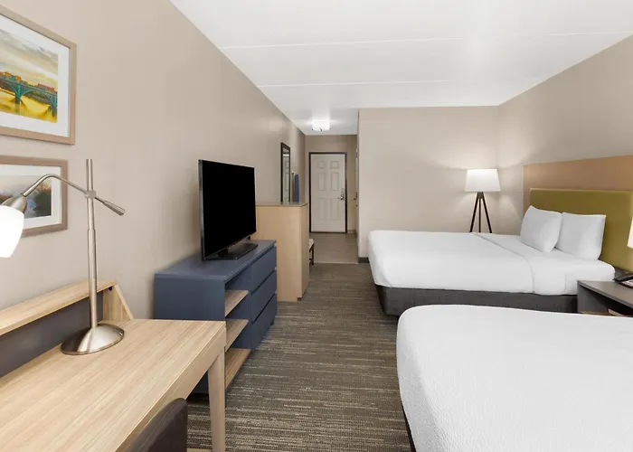 La Quinta Inn & Suites By Wyndam Knoxville West