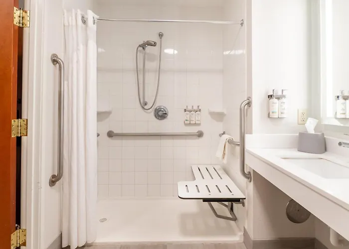 Holiday Inn Express Hotel & Suites Anderson By Ihg