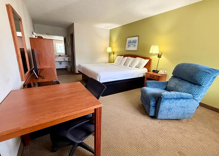 Americas Best Value Inn Saint Ignace