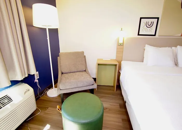 Quality Inn & Suites Georgetown - Seaford