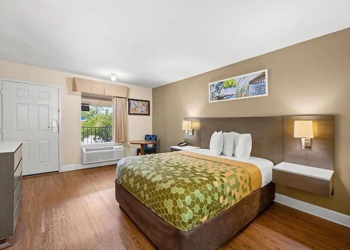 Econo Lodge Inn & Suites Lugoff