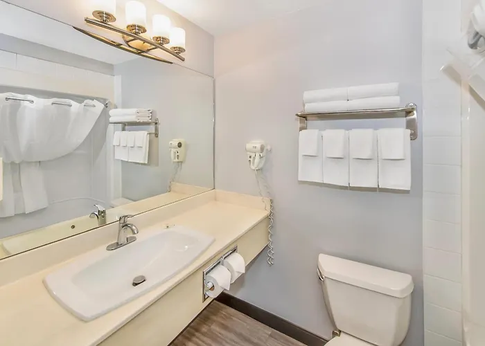 Quality Inn & Suites Whitecourt