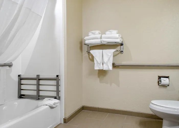Comfort Inn & Suites Covington - Mandeville