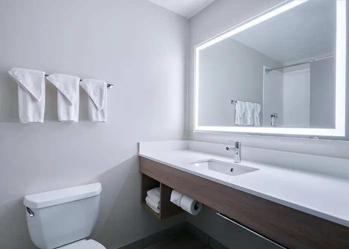 Holiday Inn Express Hotel & Suites Swift Current By Ihg