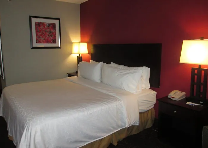Holiday Inn Express Cloverdale - Greencastle By Ihg