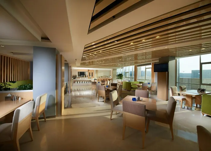 Holiday Inn Express Zhengzhou Airport By Ihg