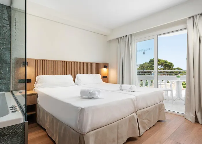 Welikehotel Triton Beach (Adults Only)
