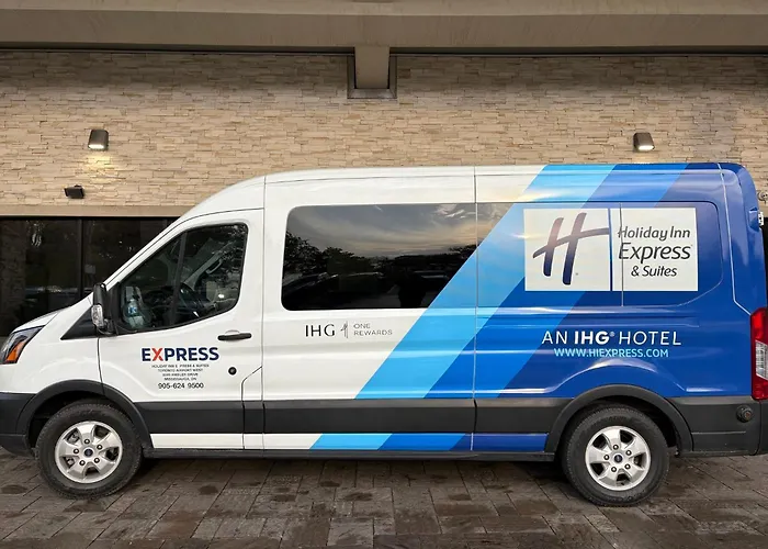 Holiday Inn Express & Suites Toronto Airport West By Ihg