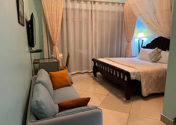 Lakepoint Villa