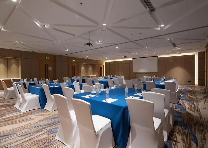 Holiday Inn Express Qingdao Chengyang Central By Ihg