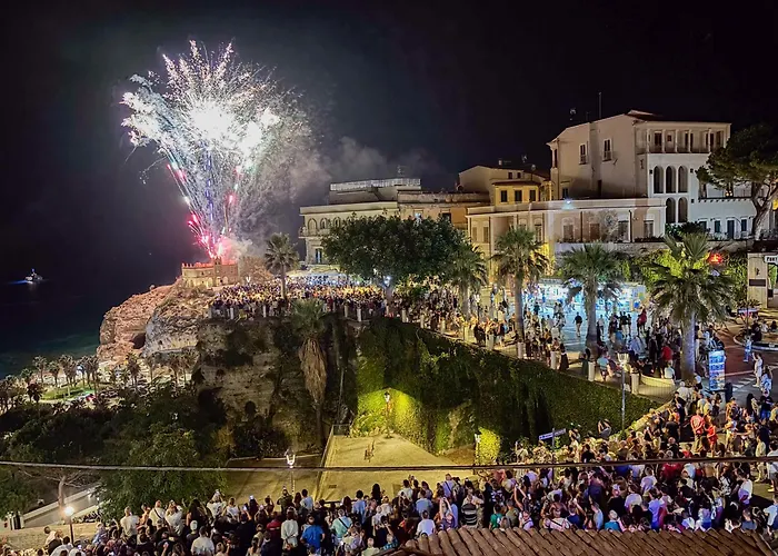 B&B Island Tropea -Sea View Rooms & Suites-