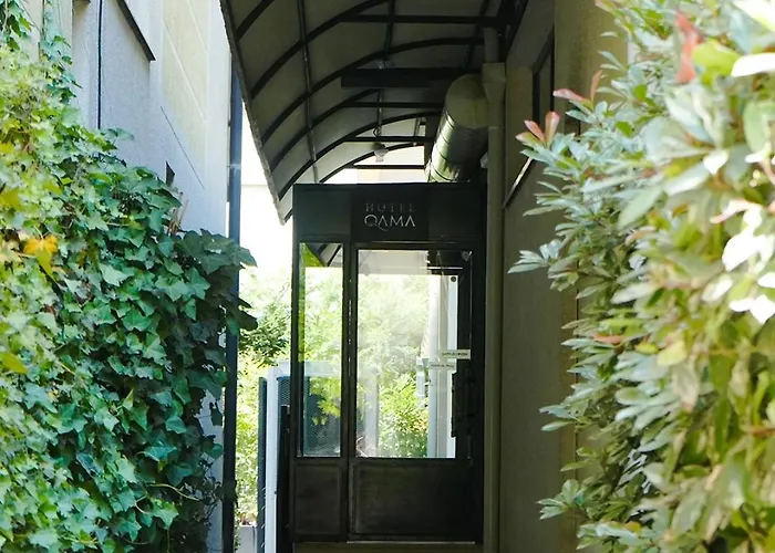 Qama Hotel