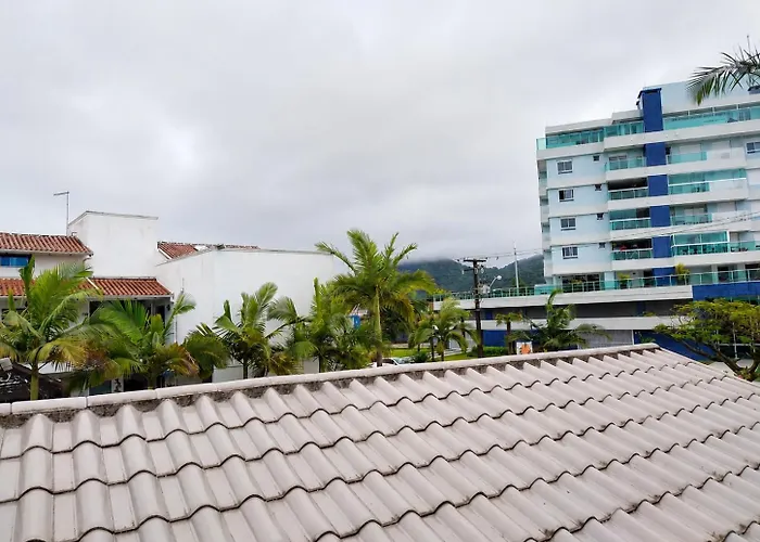 Triplex em Caiobá-Matinhos-Pr a 200 mt do mar