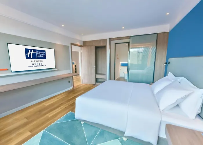 Holiday Inn Express Xining Railway Station By Ihg