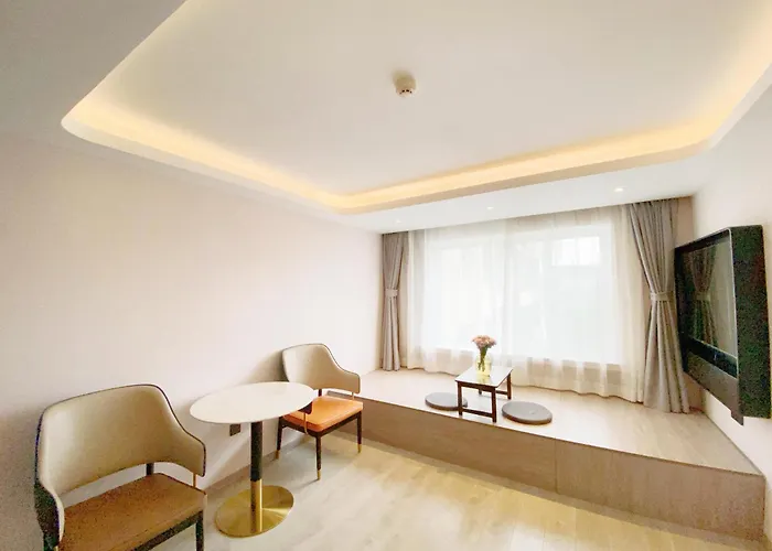 Atour Light Hotel Jilin Xiamen Street