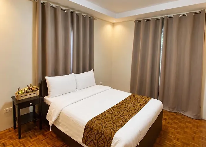 Elliannah Pines Hotel