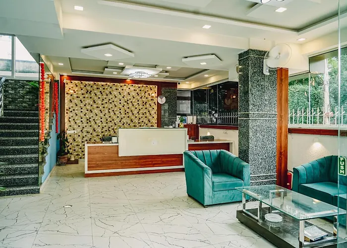 Keerthis Royal Suites Hotel Near Kempegowda International Airport