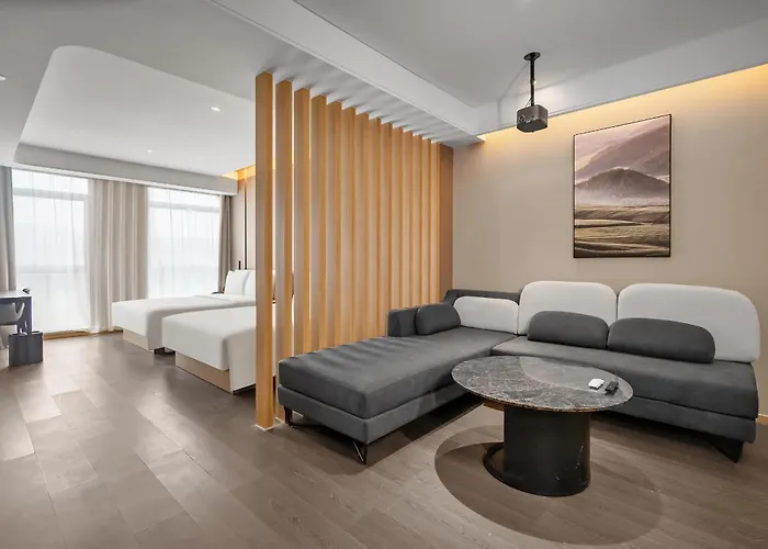 Atour S Hotel Xining Haihu New District Sdic Plaza