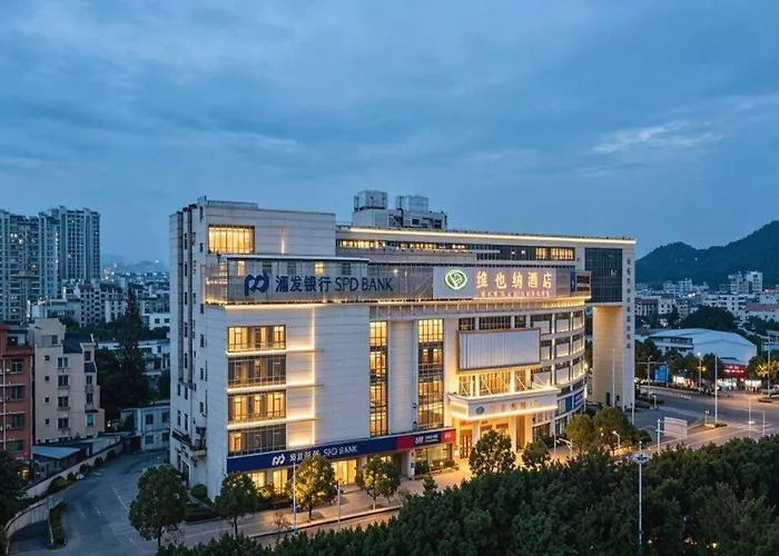 Vienna Hotel Fuzhou Changle Zhenghe Metro Station