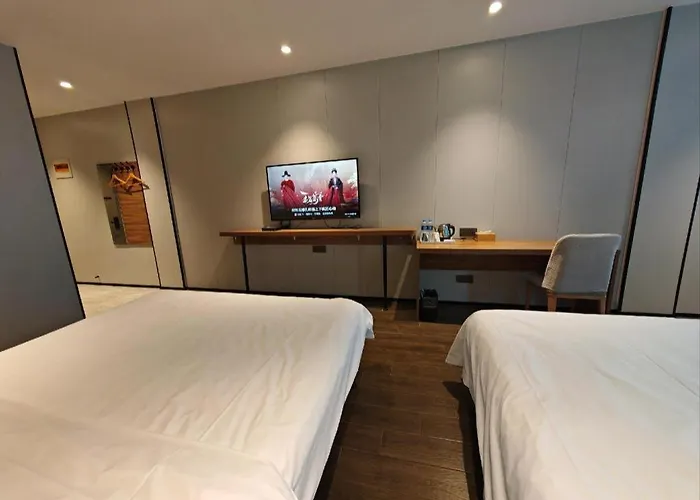 Shell Hotel Kaifeng Jin'An Road Bianxihu Wanda Plaza