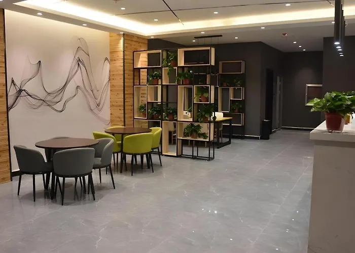 Shell Hotel Kaifeng Jin'An Road Bianxihu Wanda Plaza