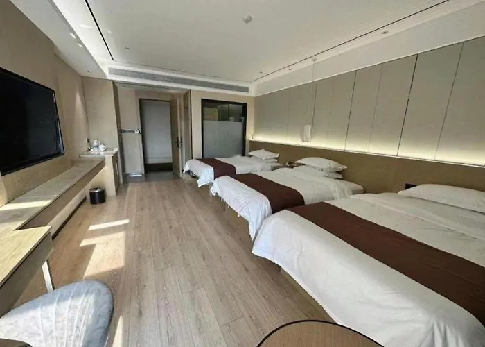 Gya Hotel Jurong England International