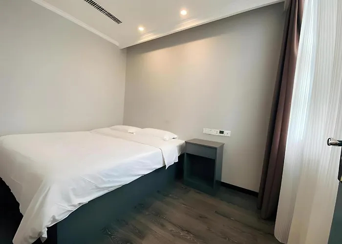 Greentree Inn Hanzhong Railway Station Beiyihuan Road Express Hotel
