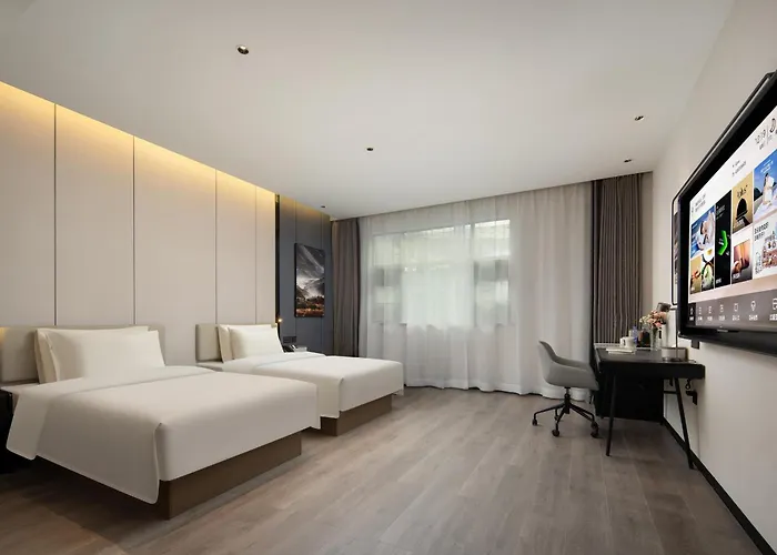 Atour Hotel Tengchong Wenxing Building