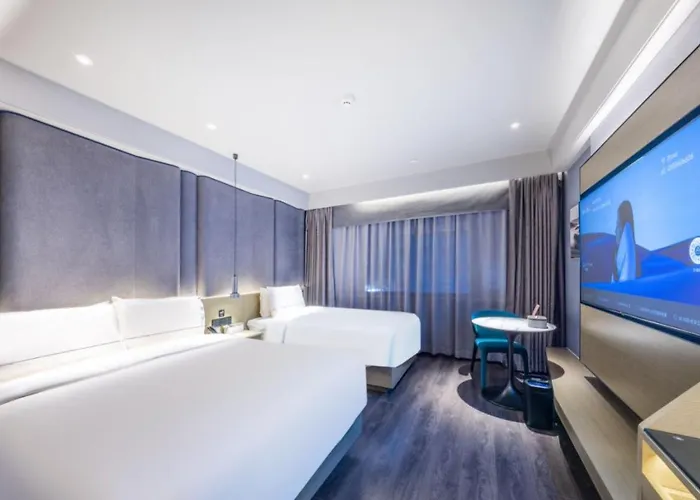 Atour X Hotel Lanzhou West Railway Station Wanhui Plaza