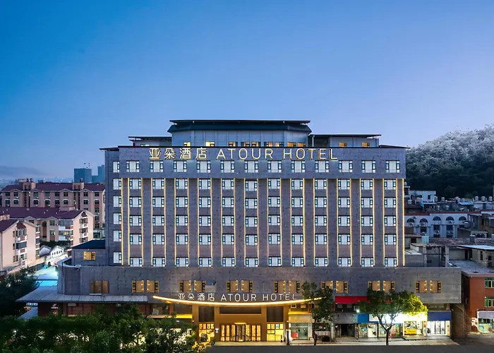 Atour Hotel Quanzhou Nan'An Shuitou Anping Bridge