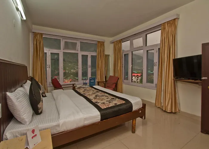 Hotel Classic Crown - #Scenic Mountain View #Open Terrace #Guest Preferred #Best Selling Hotel In Mussoorie