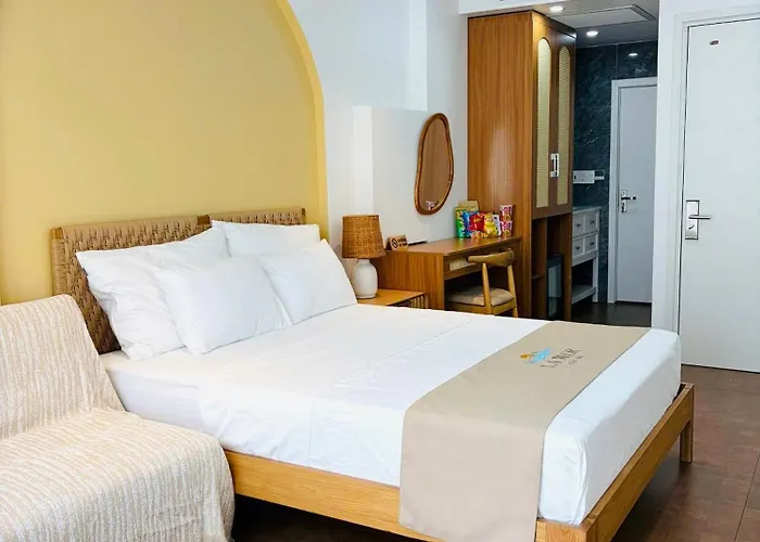 La Mer Cat Ba Boutique Hotel