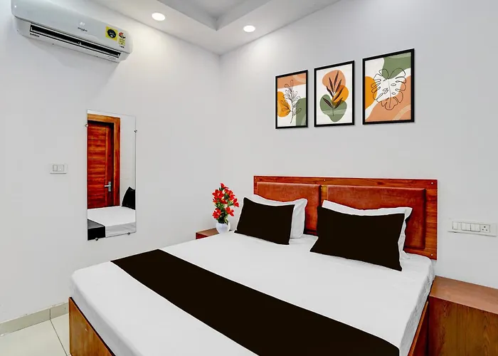 Super Townhouse Patiala Bus Terminal