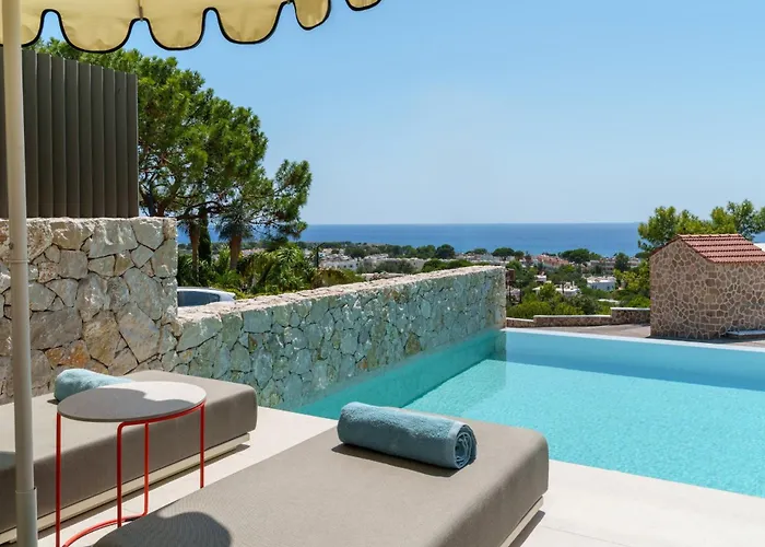 Pefkos Beach hotel&suites