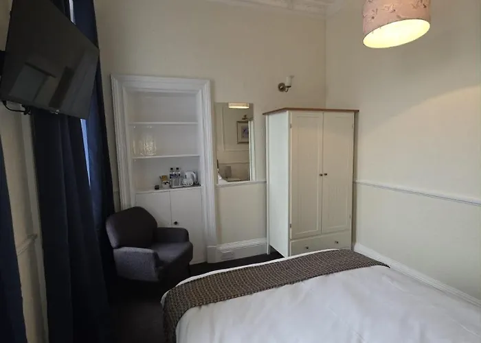 Waverley Hotel